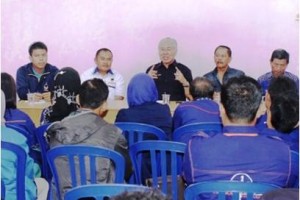 Ketua DPP Partai Nasdem Enggartiasto Lukita saat memberikan arahan pada kader Nasdem Kuningan.